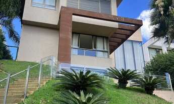 Imagem 3: Casa de 700m² com 4 suítes à venda no Condomínio Vale dos Cristais em Nova Lima