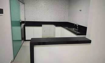 Imagem 5: Casa Geminada Reformada à Venda no Bairro Santa Mônica Conforto, Localização Privilegiada