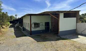 Imagem 3: Chácara de Luxo à Venda em Araçoiaba da Serra-SP, Bairro Ipero Mirim: 3 Quartos, 2 Salas