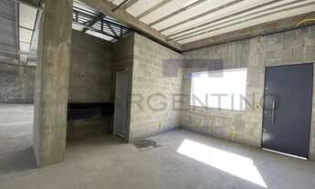 Imagem 2: Sala comercial de 180m2 na Vila Oliveira