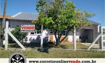 Imagem: Residência a poucas quadras do mar com