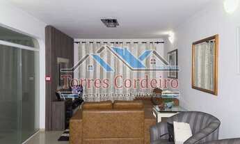 Imagem: Sobrado de 3 andares com salão de festas