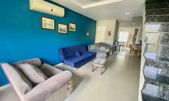 Imagem 2: 30% de entrada + 60 x de prazo, Sobrado duplex, junto a Praça, 2 quartos, com 2 suites, mo