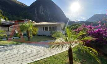 Imagem 2: Casa linear em condomínio de alto padrão em Nova Friburgo