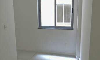 Imagem 7: Sala comercial em prédio todo reformado com elevador e porteiro para locação