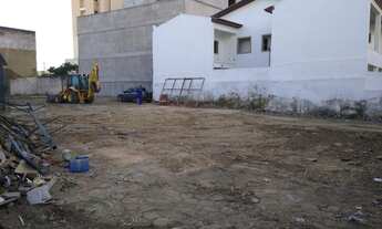 Imagem: Terreno com 840 m² no centro