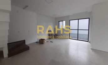 Imagem 4: Geminado Sobrado de esquina com 3 quartos sendo 1 suite no Bairro Iririu