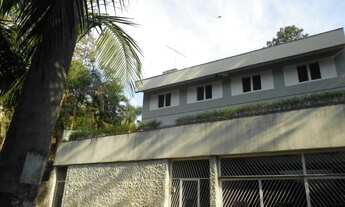 Imagem 2: Casa para Venda em Diadema, PRAIA VERMELHA, 4 dormitórios, 2 suítes, 5 banheiros, 6 vagas