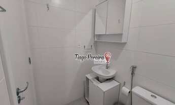 Imagem 7: Ótimo Apartamento semimobiliado com vista mar e morro do Cambirela - 2 dormitórios à vend