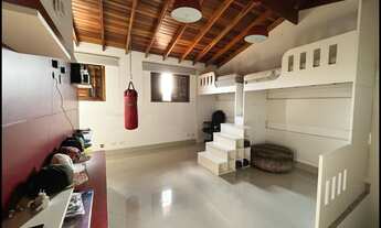 Imagem 6: Casa para aluguel e venda possui 450 metros quadrados com 6 quartos