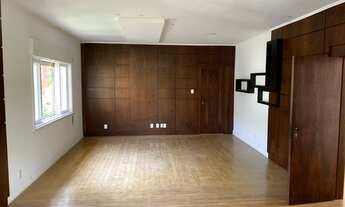 Imagem 7: CASA NO JARDIM PAULISTA COM JARDIM FRONTAL E NOS FUNDOS