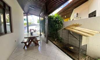 Imagem 6: Casa para venda tem 300 metros quadrados