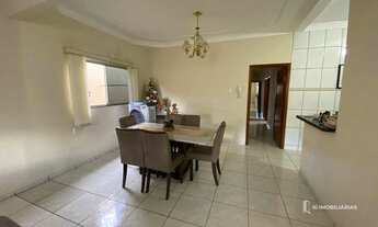 Imagem 5: Casa com 3 dormitórios para alugar, 205 m² por R$ 3.300,00/mês - Marta Helena - Ituiutaba