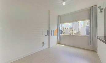 Imagem: APTO REFORMADO, ILUMINADO, EXCELENTE LOCALIZAÇÃO