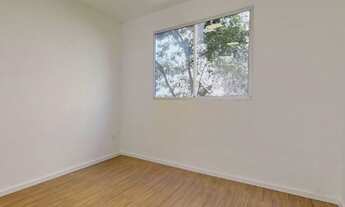 Imagem 6: Lindo apartamento todo reformado , o condomínio tem 5 anos , com armário na cozinha