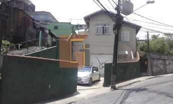 Imagem: Petrópolis - Casa Padrão - Castelanea