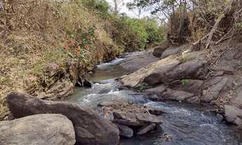 Imagem: Chácara de lazer no município de Turvania