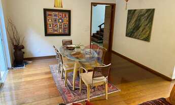 Imagem 6: Casa extremamente bem localizada