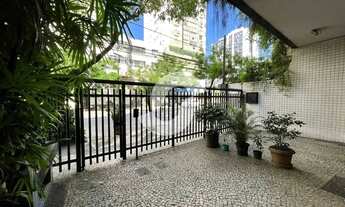 Imagem 2: Apartamento para venda possui 92 metros quadrados com 2 quartos em Icaraí - Niterói - RJ