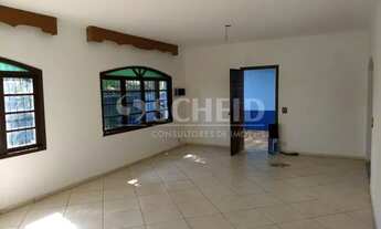 Imagem 2: Casa para venda em Interlagos ótima localização em frente a praça