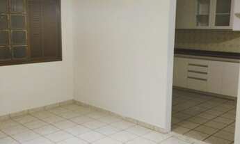 Imagem 6: Laise.pnimoveis mostra casa em Lagoa Nova com excelente localização