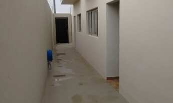 Imagem 2: Casa de Bairro Parque São Miguel com 2 Quartos por R$ 720.000