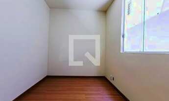 Imagem 5: Casa à Venda - Glória, 3 Quartos, 7000 m2