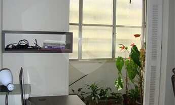 Imagem 6: Rua Avanhandava muito iluminado e amplo, com um charmoso jardim interno. Otima localizaça