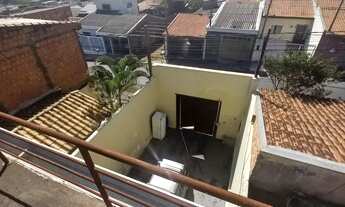 Imagem: Sobrado com area de churrasco em cima