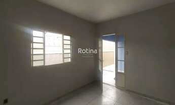 Imagem 3: Casa para alugar, 3 quartos, 1 suíte, 1 vaga, Presidente Roosevelt - Uberlândia/MG - R$ 1
