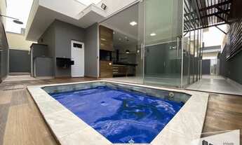 Imagem 1: Casa no Condomínio Gaivota II com 3 quartos, 2 vagas e 220m²