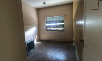 Imagem 2: APTO VENDE/ALUGA-SE NO PARAÍSO C/ 3DORMS.(1 SUÍTE), LIVING, 1 BANH., COZ., DOMR/WC DE EMPR