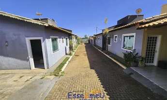 Imagem 4: Casa Condomínio fechado Bella Rosa 2 quartos, um banheiro com um quintal grande