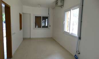 Imagem 3: Casa para aluguel tem 150 metros quadrados com 4 quartos em Santana - Porto Alegre - RS