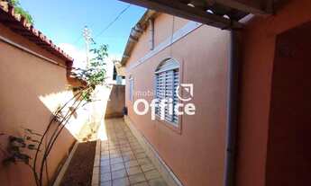 Imagem: Casa com 3 dormitórios à venda, 180 m²