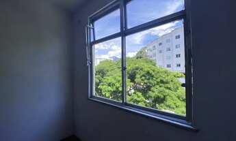 Imagem 5: Excelente apartamento em bairro nobre, com 2 quartos, armários, cozinha com armário, depen