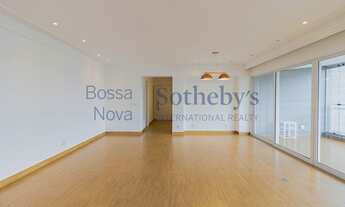 Imagem 4: Apartamento moderno em edifício contemprâneo