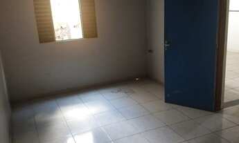 Imagem 4: ALUGUEL DE CASA Casa com 3 dormitórios