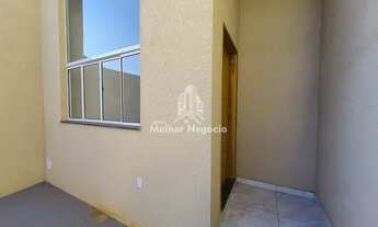 Imagem 2: Casa térrea à venda, excelente localização com 02 dormitórios sendo 01 suíte, garagem para