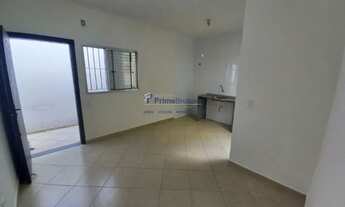 Imagem 4: Aluga-se casa térrea reformada com 40 m² 1 suíte, sala, cozinha americana, 1 vaga de garag