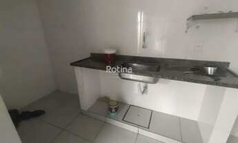 Imagem 5: Casa para alugar, 3 quartos, 1 suíte, 1 vaga, Presidente Roosevelt - Uberlândia/MG - R$ 1