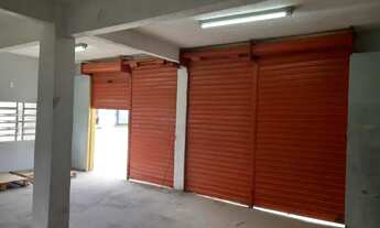 Imagem: Galpão e área