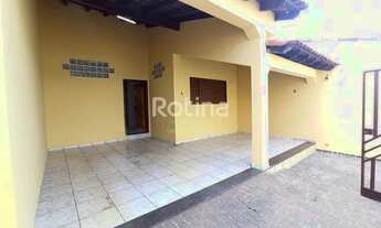 Imagem 2: Casa para alugar, 3 quartos, 2 vagas, Brasil - Uberlândia/MG - R$ 2.600,00
