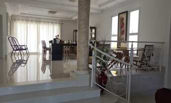 Imagem 4: Casa de condomínio para venda tem 430 metros quadrados com 4 quartos