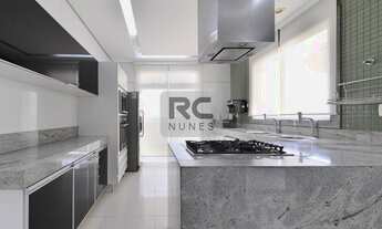 Imagem 6: Casa Residencial Mobiliada em Condomínio fechado de 05 quartos e 05 vagas no bairro Paquet