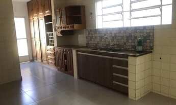 Imagem 3: Casa para aluguel possui 250 metros quadrados com 3 quartos