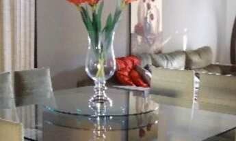 Imagem 7: Casa para aluguel e venda possui 300 metros quadrados com 3 quartos