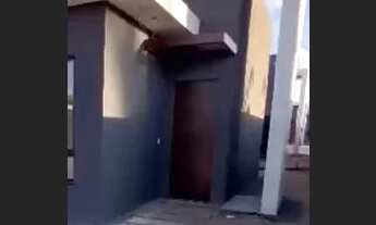 Imagem 2: Casa 3-4 sendo uma suíte , Condomínio Mangata