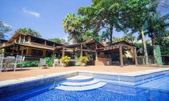 Imagem: Casa com 4 dormitórios, sendo 4 suítes