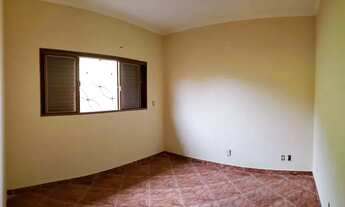Imagem 7: Casa com 3 Quarto(s) e 2 banheiro(s) para Alugar, 75 m² por R$ 1600 / Mês